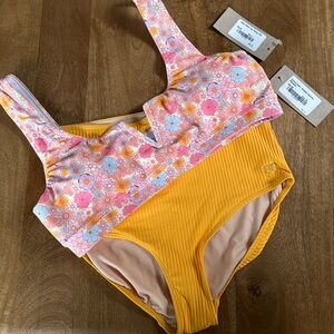 NWT Albion Fit bikini (L top, M bottom)